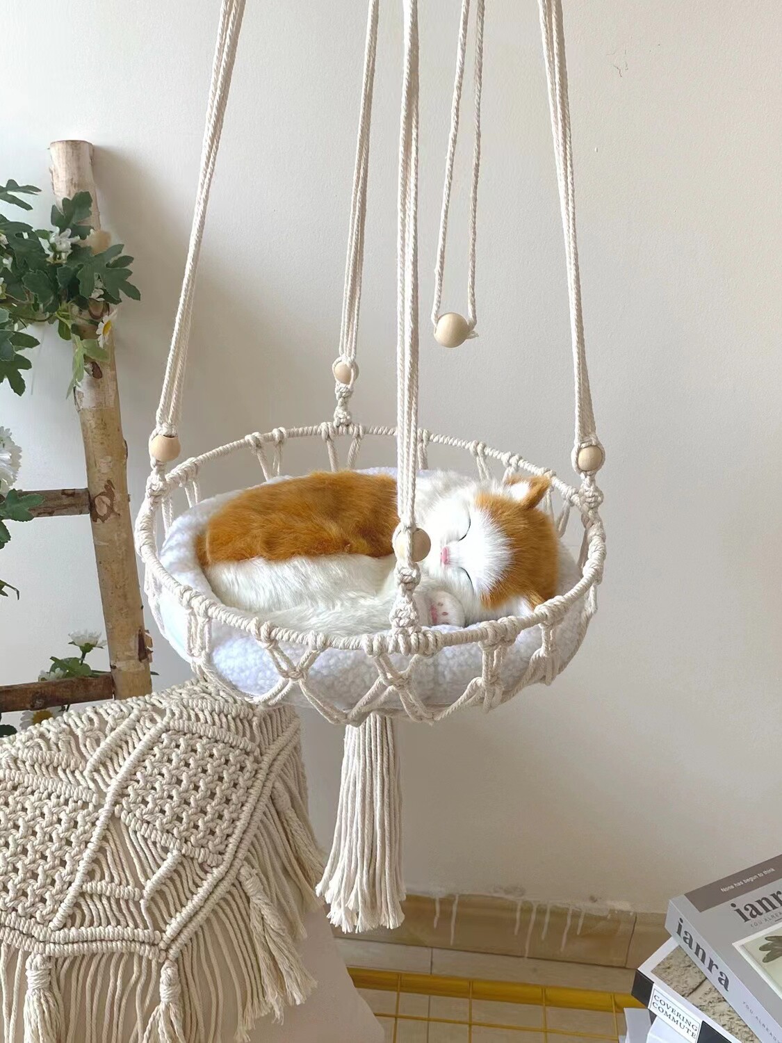 Hamaca para gatos hecha a mano - Woven Wall Basket reseña y precio